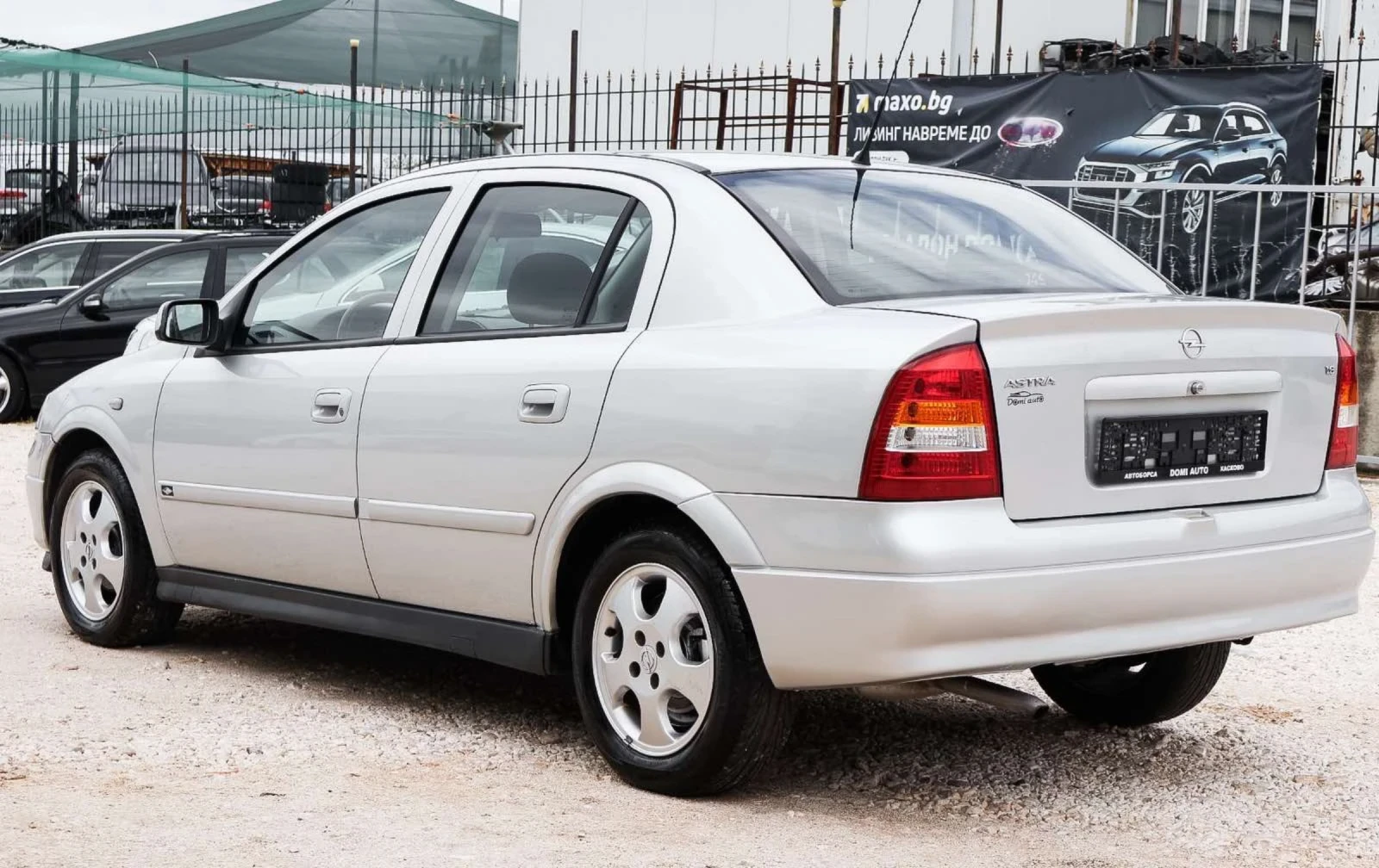 Opel Astra 1.6mi  Face , снимка 8 - Автомобили и джипове - 54388575