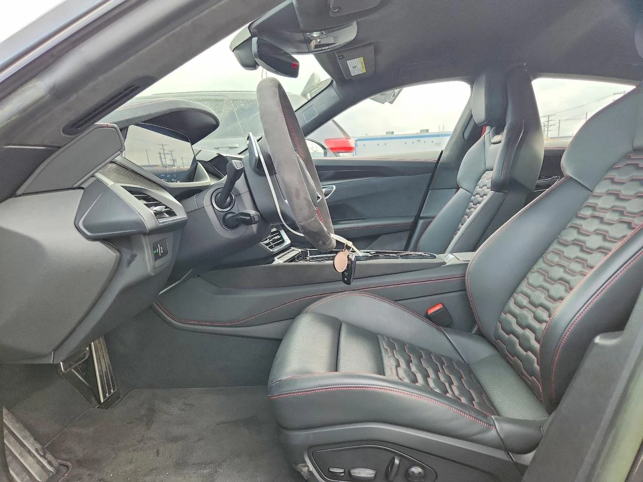 Audi E-Tron GT Rs, снимка 7 - Автомобили и джипове - 54647734