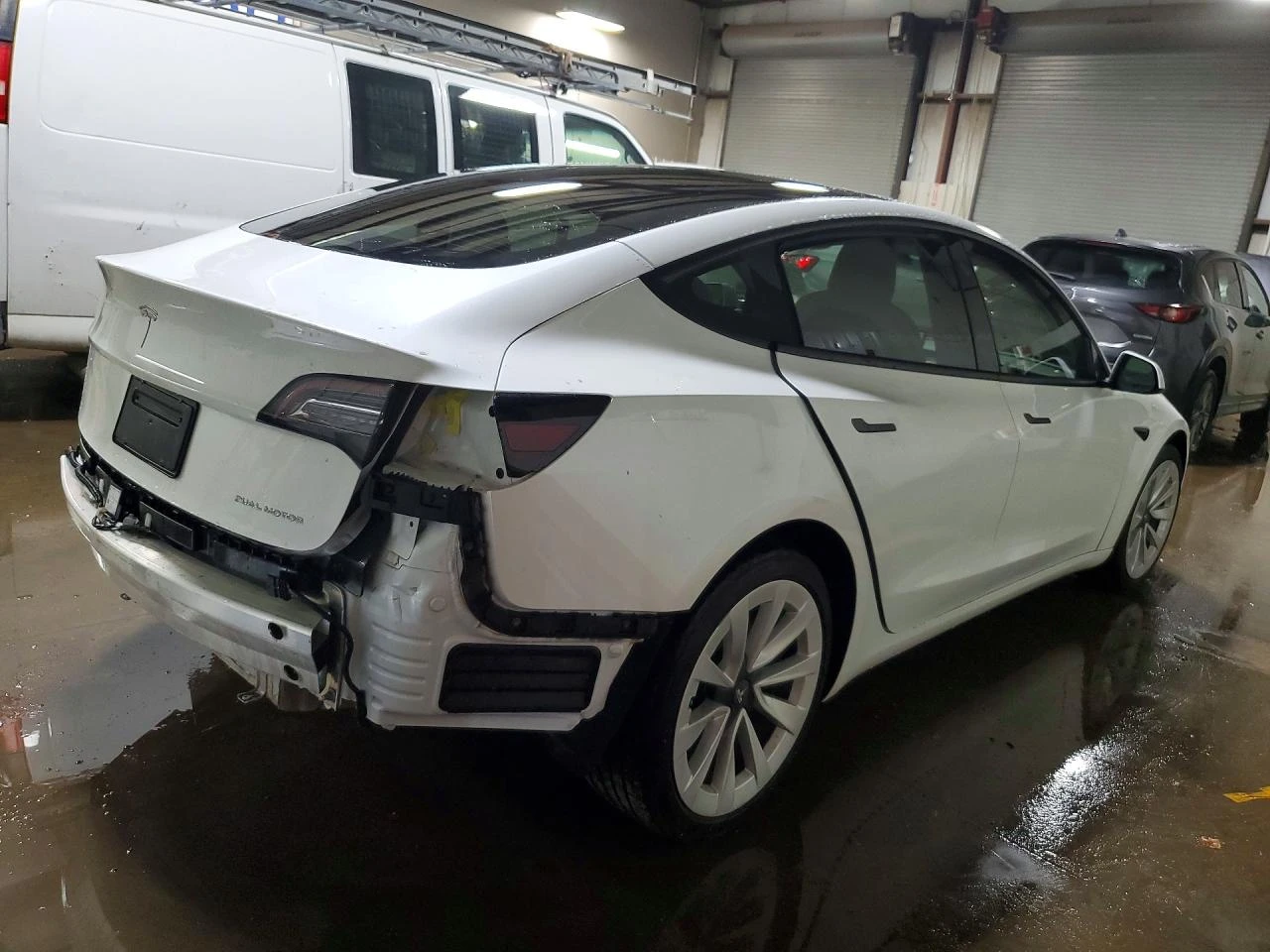Tesla Model 3, снимка 3 - Автомобили и джипове - 54647790