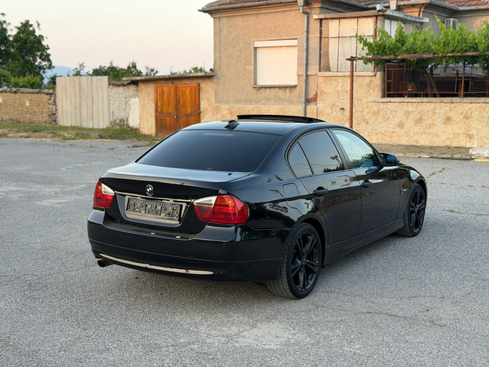 BMW 320 2.0, снимка 7 - Автомобили и джипове - 54878695