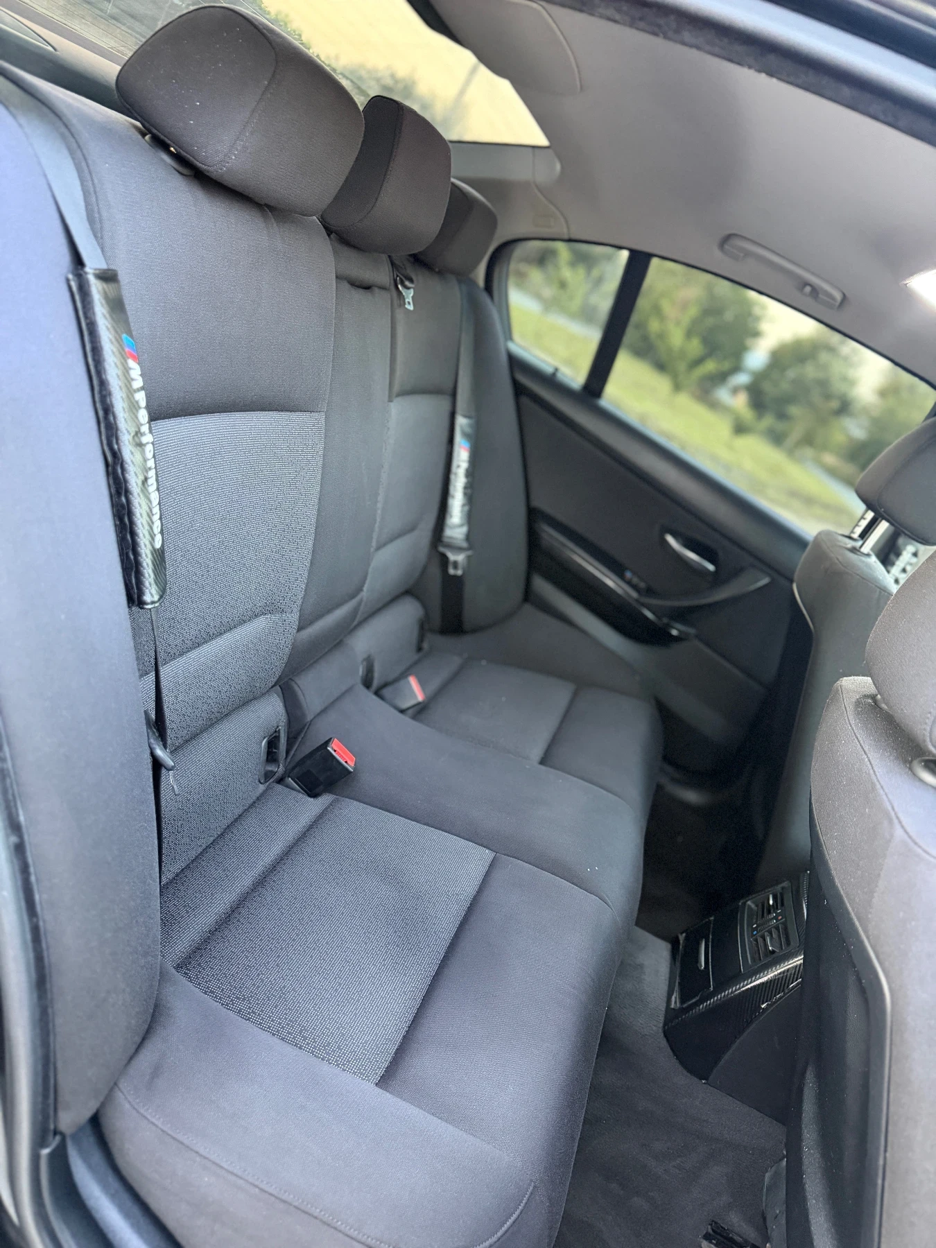 BMW 320 2.0, снимка 10 - Автомобили и джипове - 54878695