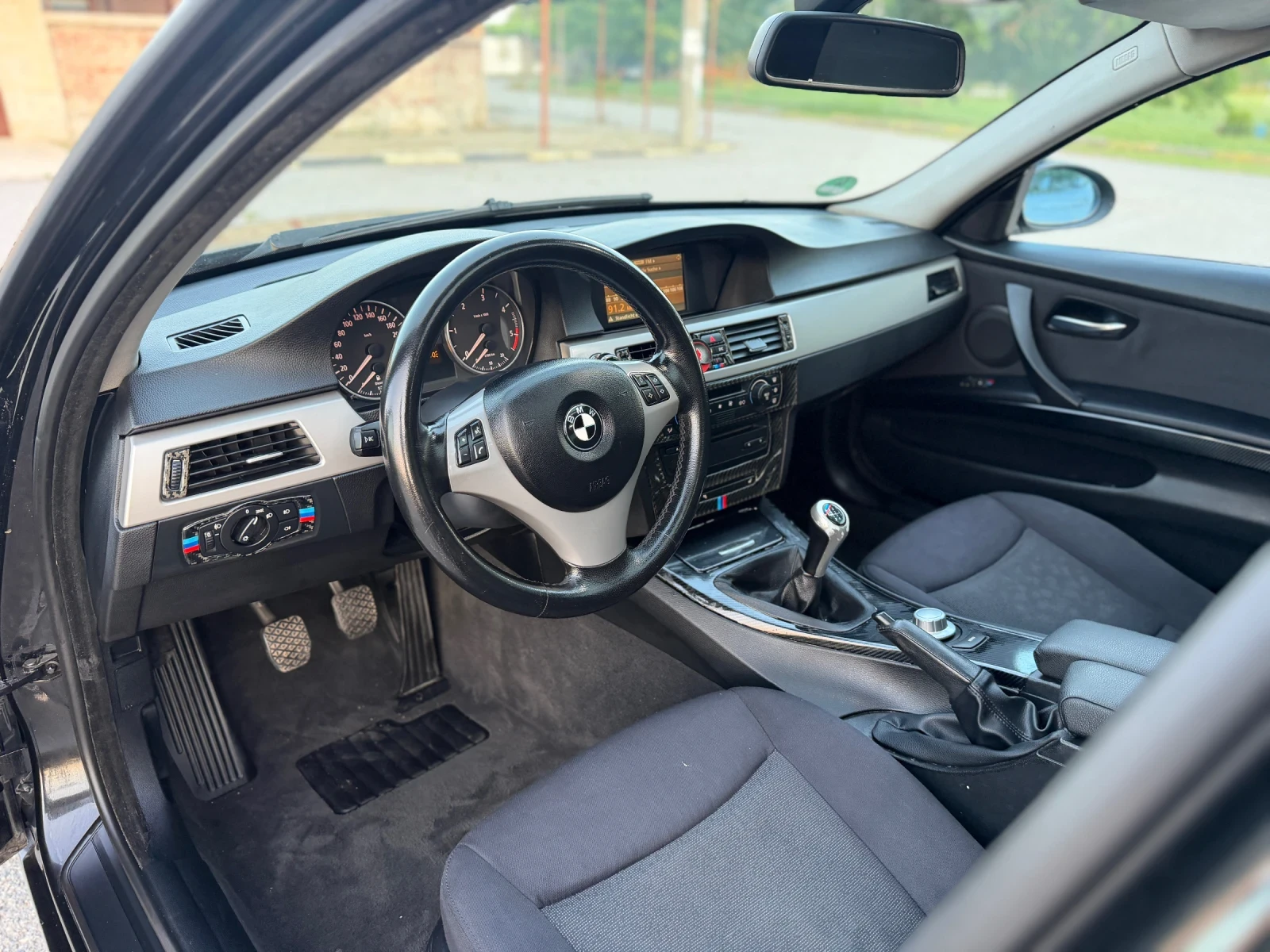 BMW 320 2.0, снимка 11 - Автомобили и джипове - 54878695