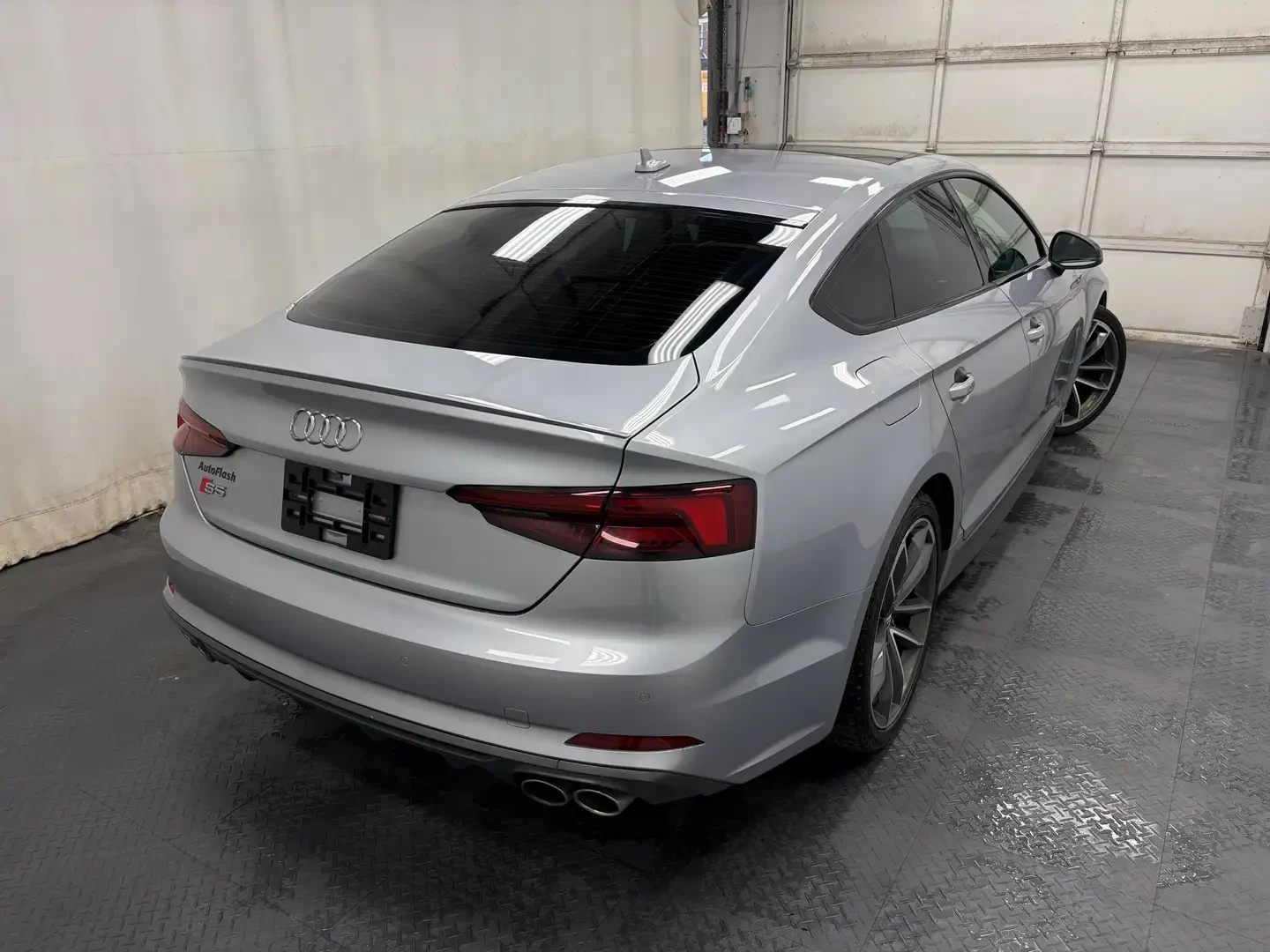 Audi S5 MATRIX* МАСАЖ* КАМЕРА* КЕЙЛЕС* , снимка 2 - Автомобили и джипове - 55788256