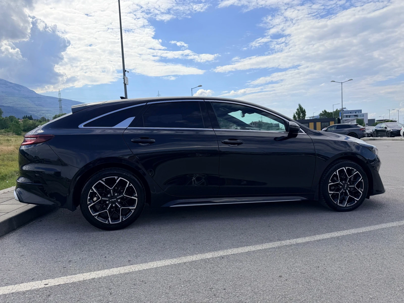 Kia Pro ceed ГАРАНЦИЯ ДО 08.2029 | КУПУВАНА НОВА ОТ KIA БЪЛГАРИ, снимка 5 - Автомобили и джипове - 55875289