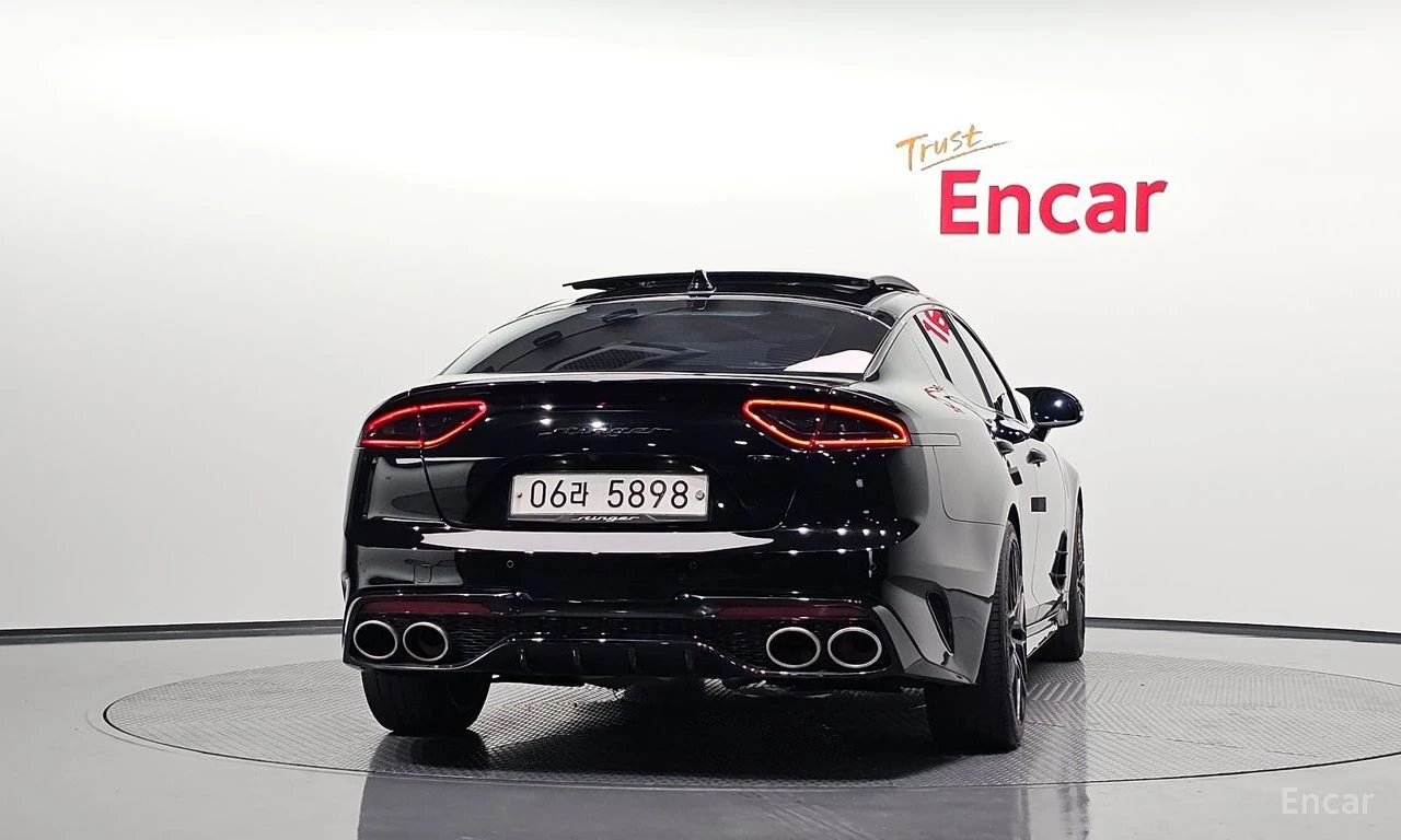 Kia Stinger 2.0* TURBO* ПОДГРЕВ* ОБДУХВАНЕ* КАМЕРА* КЕЙЛЕС* , снимка 4 - Автомобили и джипове - 56234260