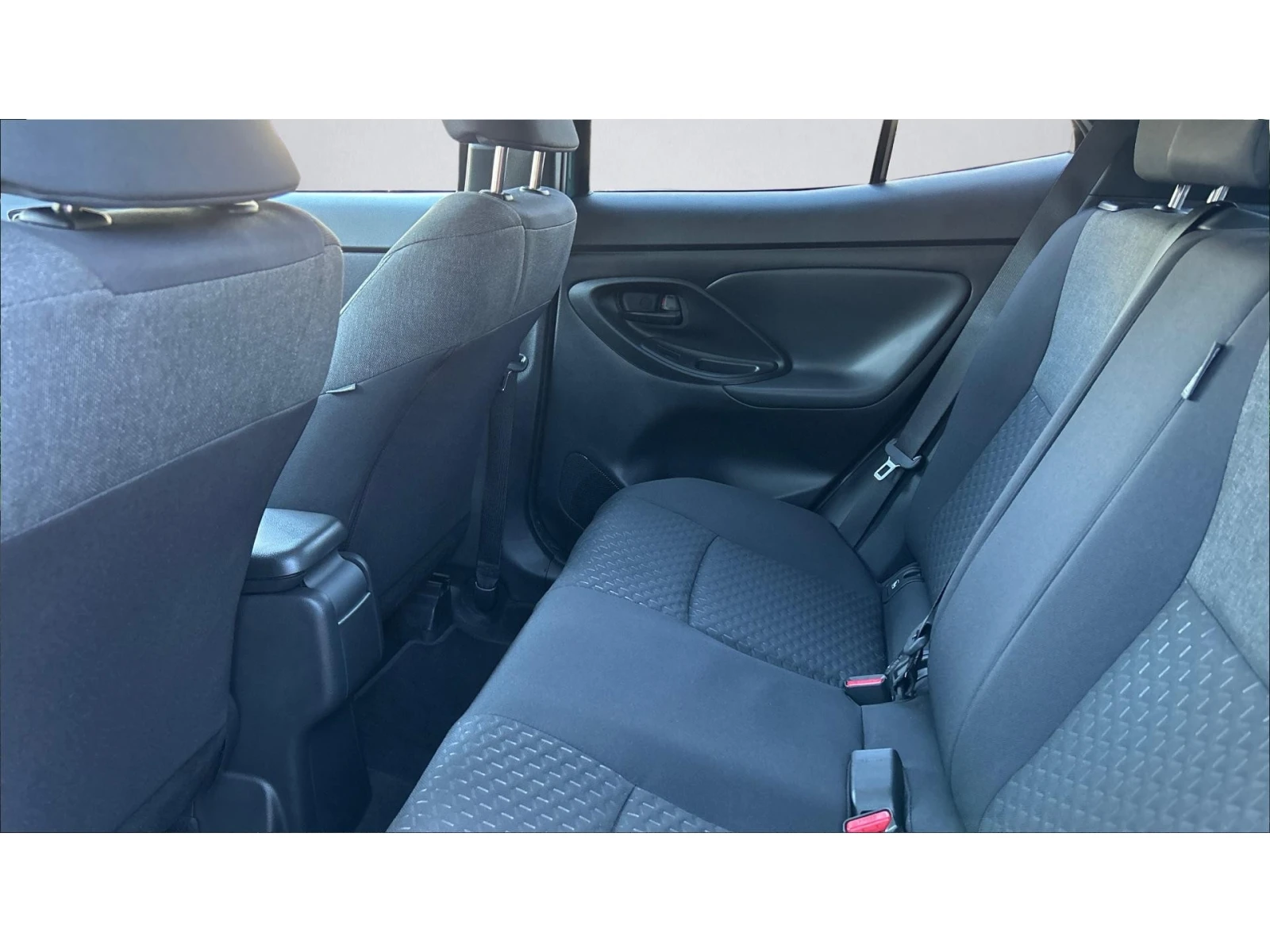 Toyota Yaris Cross ������� ������ �� 330   | Mobile.bg � ����������� 11