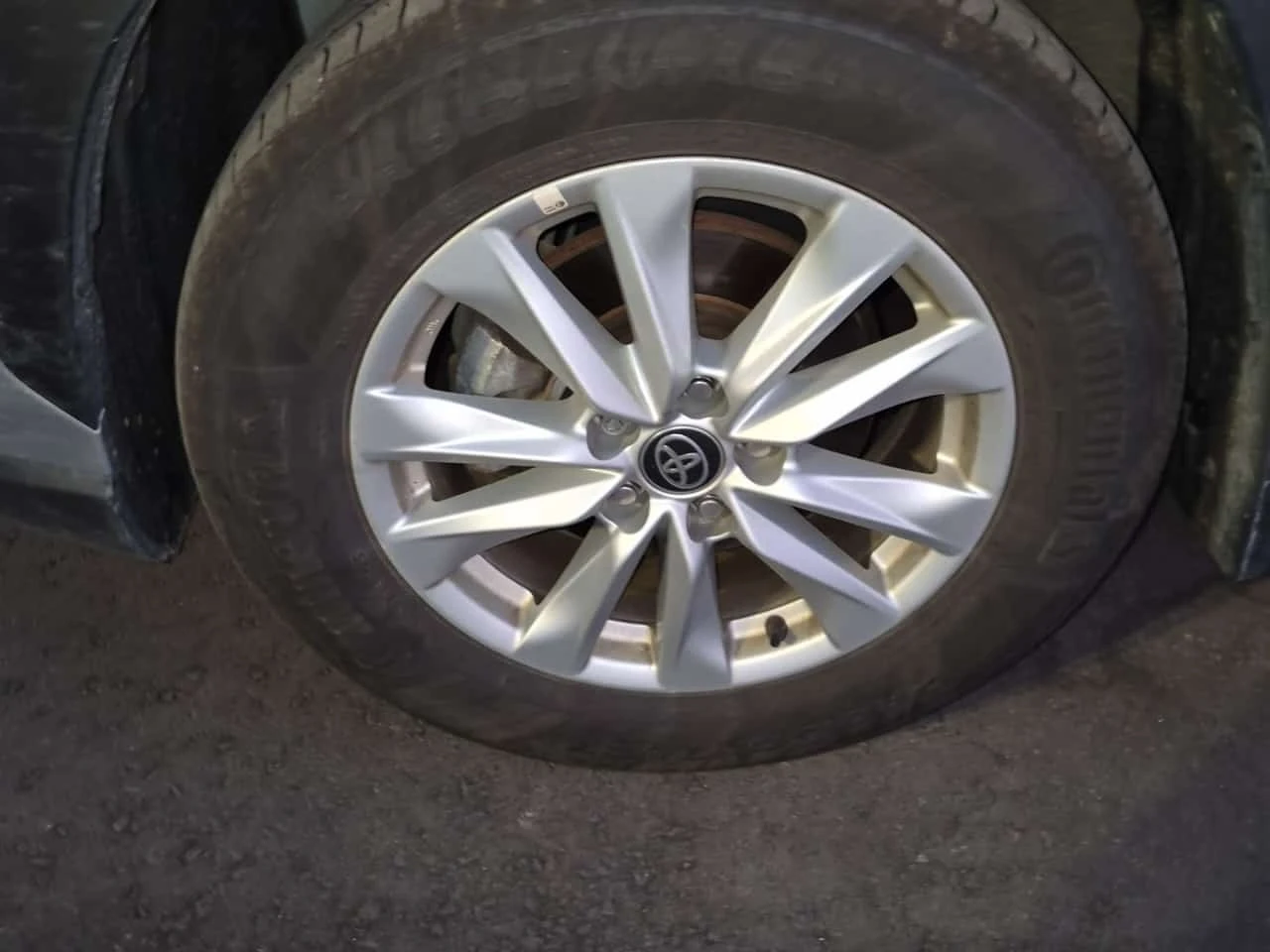 Toyota Corolla Cross * Awd Le * CARFAX *  | Mobile.bg � ����������� 4