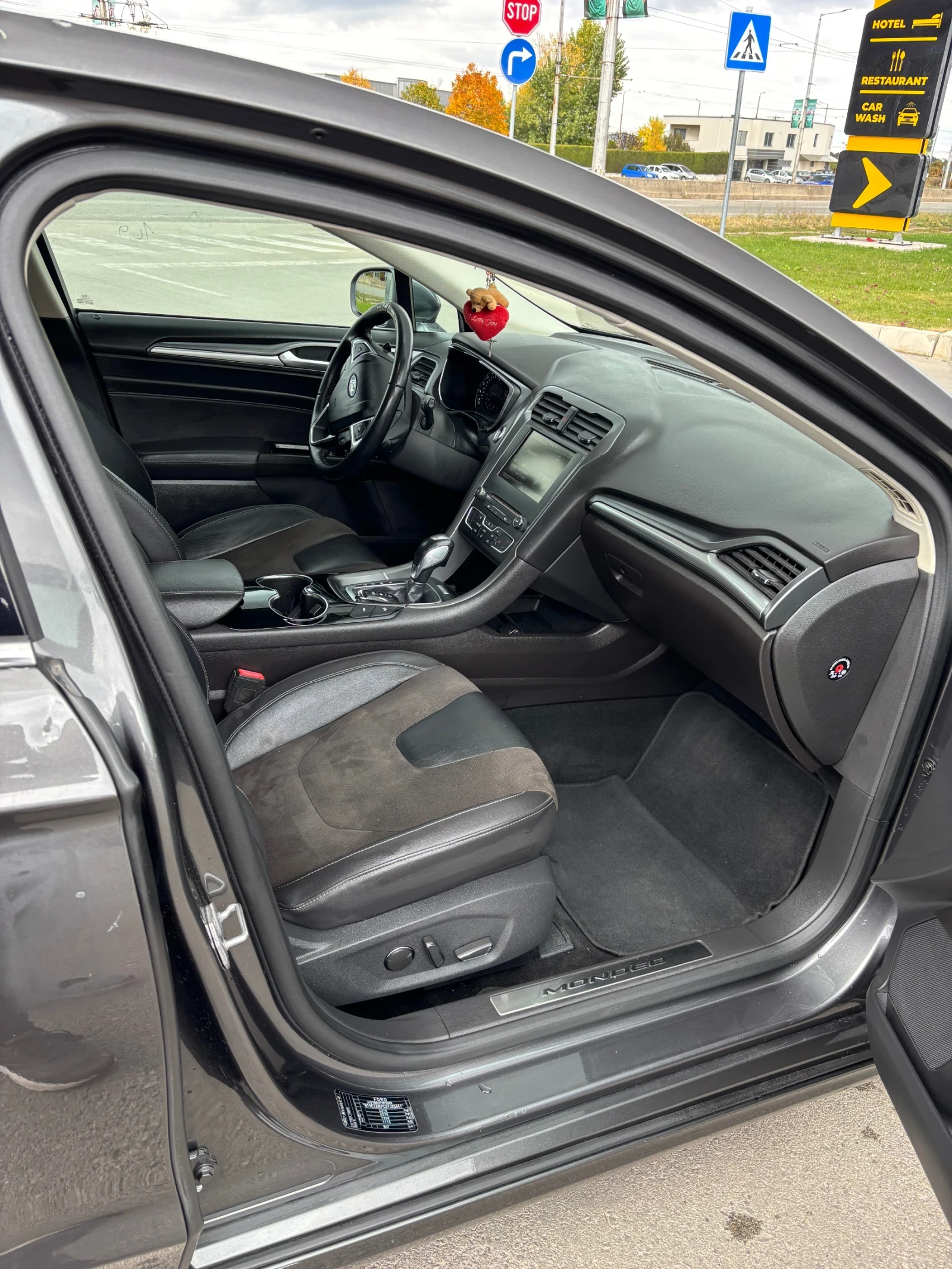 Ford Mondeo 2.0 150кс, снимка 10 - Автомобили и джипове - 56681474