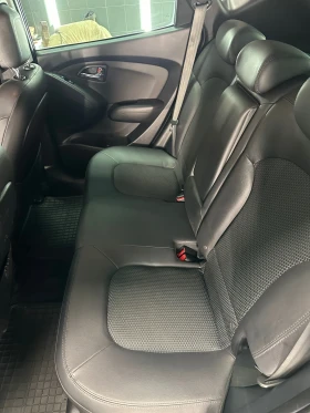 Hyundai IX35 4x4, снимка 11 - Автомобили и джипове - 53641774
