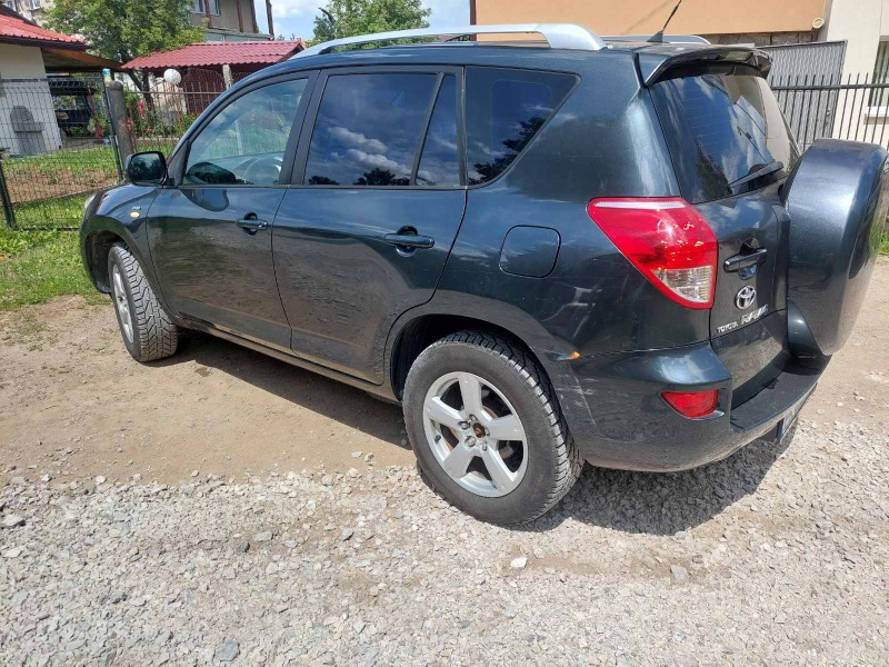 Toyota Rav4, снимка 4 - Автомобили и джипове - 46346069