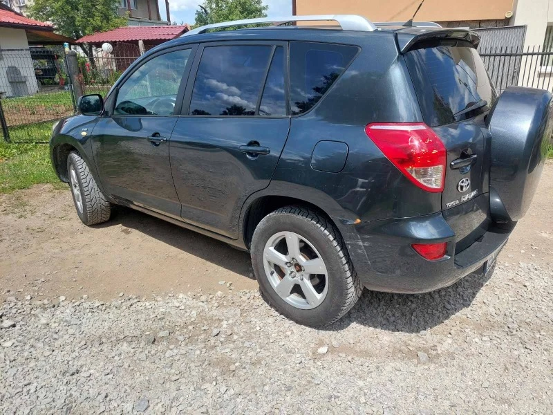 Toyota Rav4, снимка 4 - Автомобили и джипове - 47628115