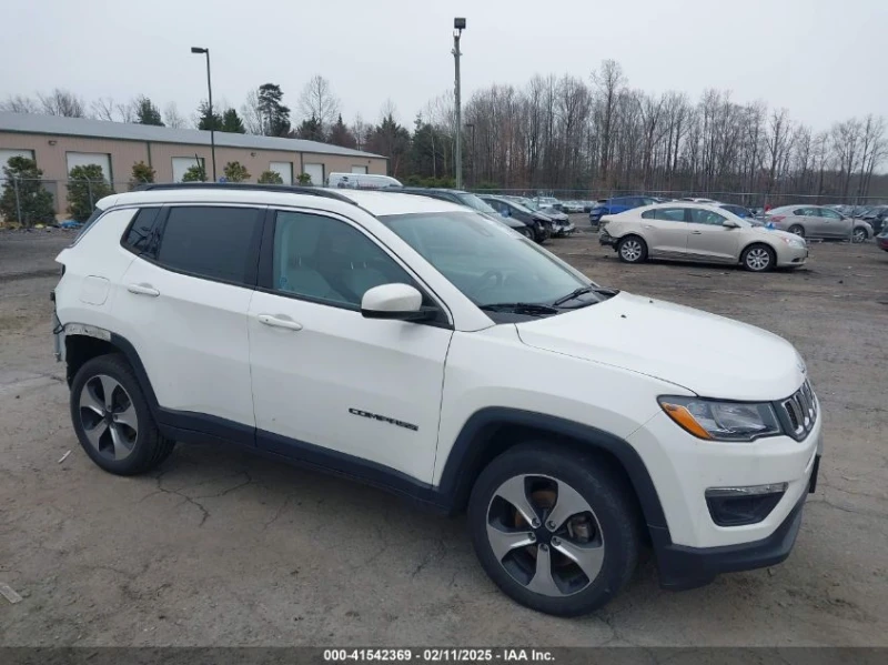 Jeep Compass 2.4L I-4 VVT, 180HP 4X4 Drive, снимка 1 - Автомобили и джипове - 49290092