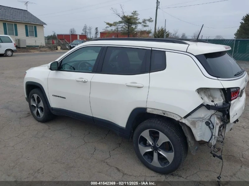 Jeep Compass 2.4L I-4 VVT, 180HP 4X4 Drive, снимка 8 - Автомобили и джипове - 49290092