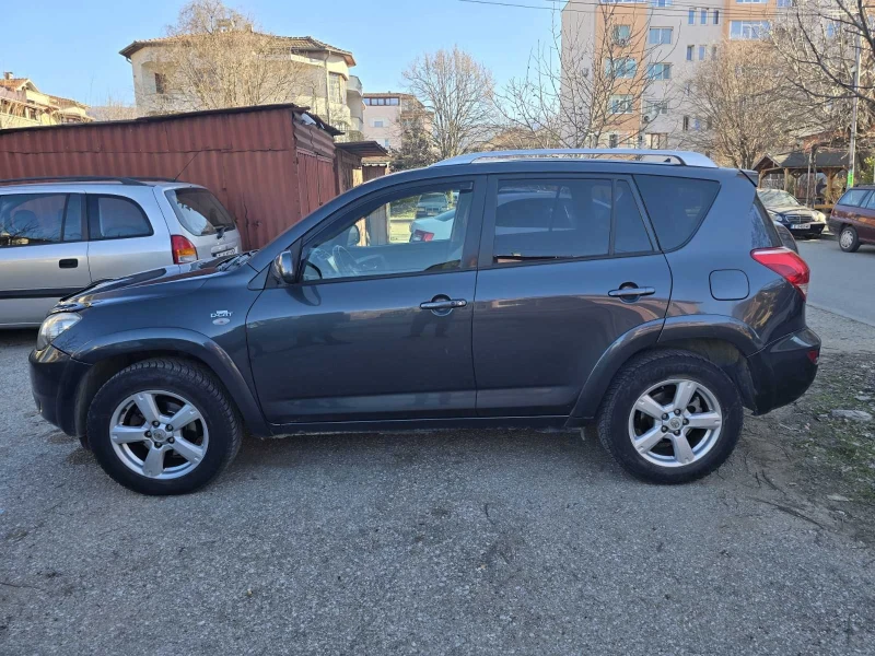 Toyota Rav4, снимка 3 - Автомобили и джипове - 49414897