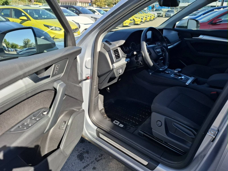 Audi Q5 2.0 tdi , снимка 9 - Автомобили и джипове - 51961309
