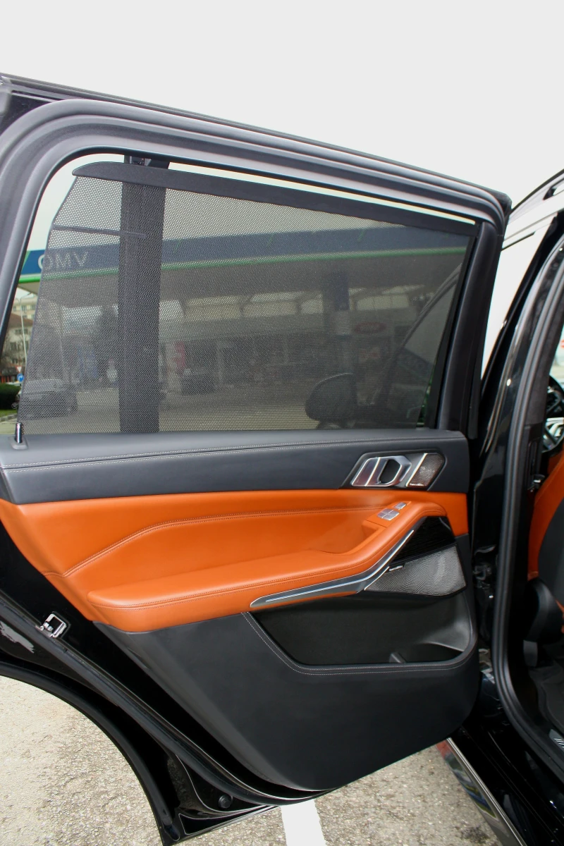 BMW X7 4.0D, снимка 10 - Автомобили и джипове - 53447146