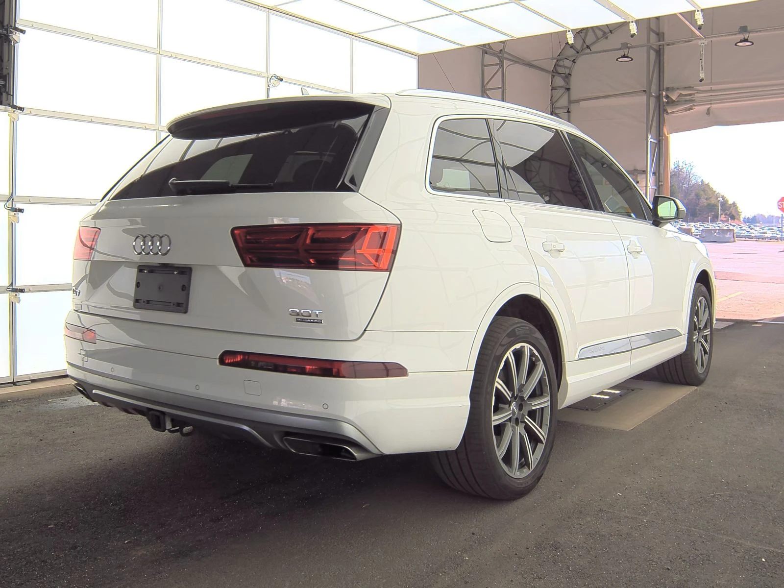 Audi Q7 PREMIUM PLUS* BOSE* КЕЙЛЕСС* ПАНО* 360* DIGITAL - изображение 4