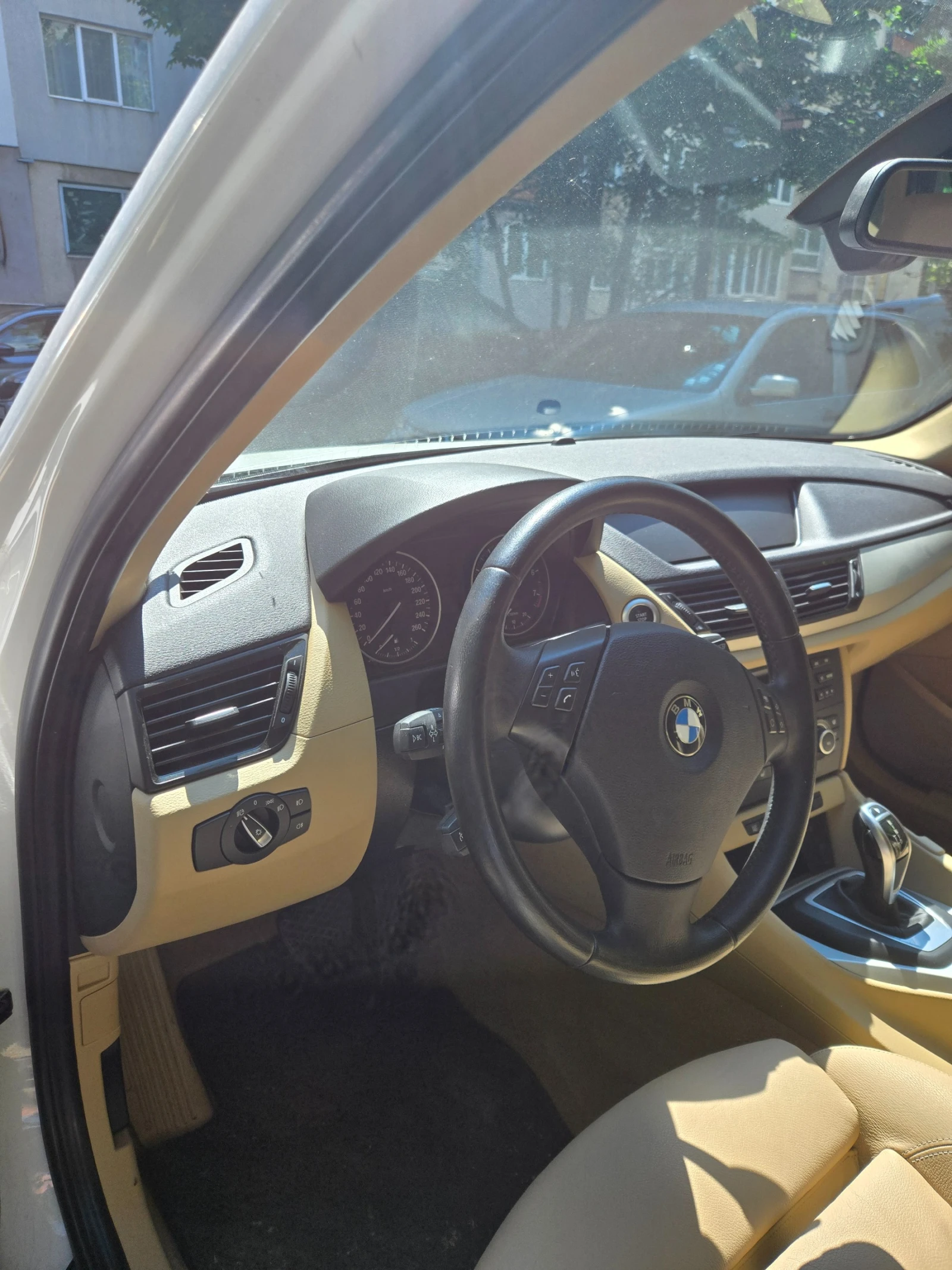 BMW X1 XDRIVE 2.8 - изображение 5