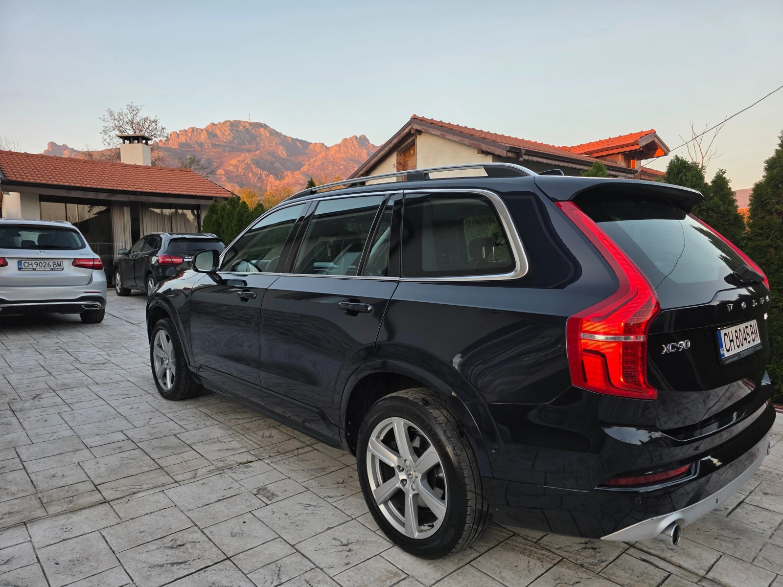 Volvo Xc90 2.0 D KATO  HOBA - изображение 8