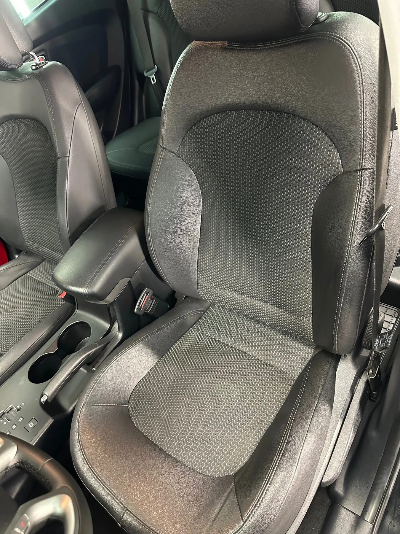 Hyundai IX35 4x4 - изображение 10