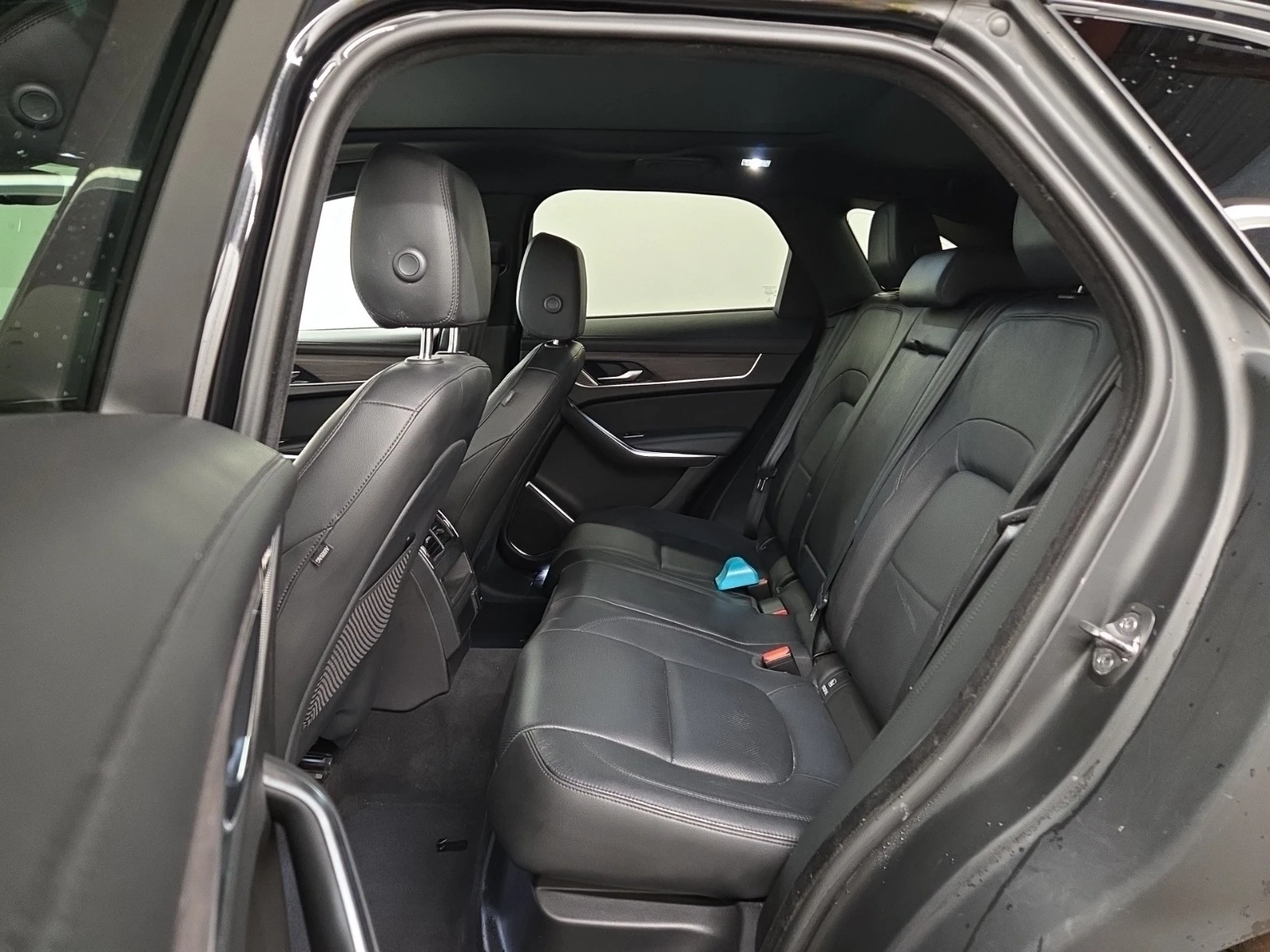 Jaguar F-PACE S * * CARFAX * * АВТО КРЕДИТ * * , снимка 10 - Автомобили и джипове - 54986924