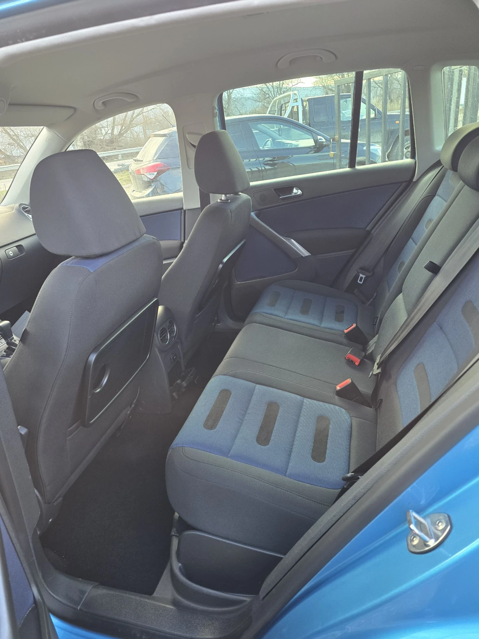 VW Tiguan Топ съатояние, снимка 11 - Автомобили и джипове - 55219764