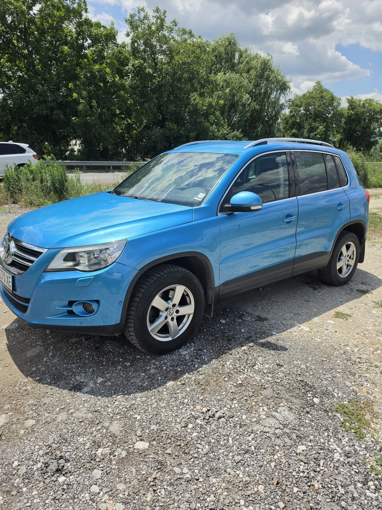 VW Tiguan Топ съатояние, снимка 2 - Автомобили и джипове - 55219764