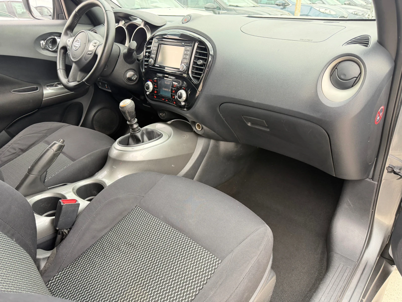 Nissan Juke 360 камери, нави, камера, снимка 10 - Автомобили и джипове - 55418256