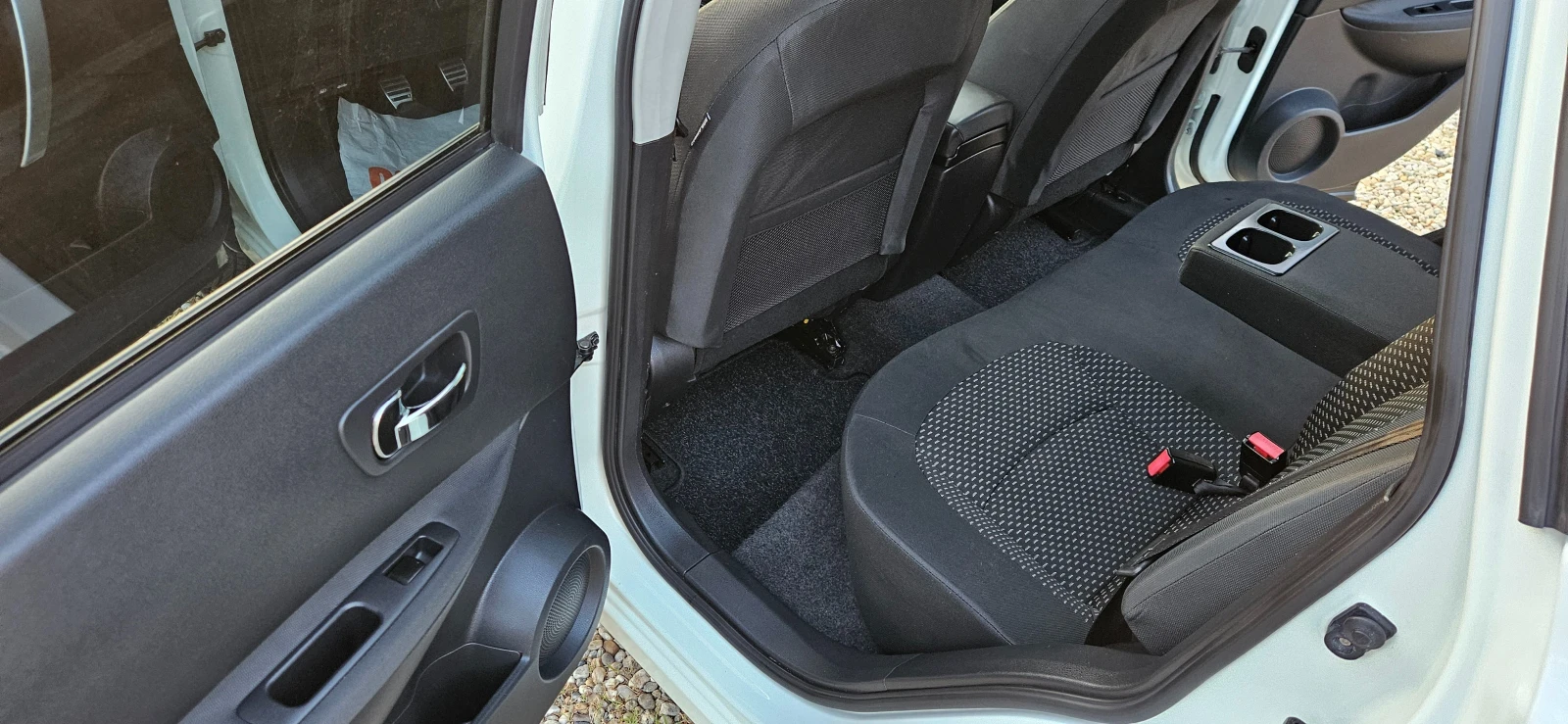 Nissan Qashqai N-TECK* 1, 5DCi-110кс* 2010г* НАВИ* КАМЕРА* ПАНОРА, снимка 12 - Автомобили и джипове - 55503791