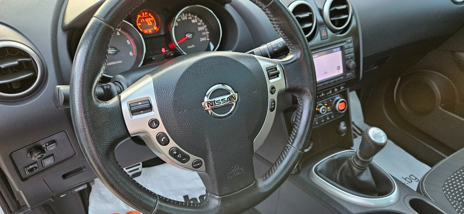Nissan Qashqai N-TECK* 1, 5DCi-110кс* 2010г* НАВИ* КАМЕРА* ПАНОРА, снимка 8 - Автомобили и джипове - 55503791