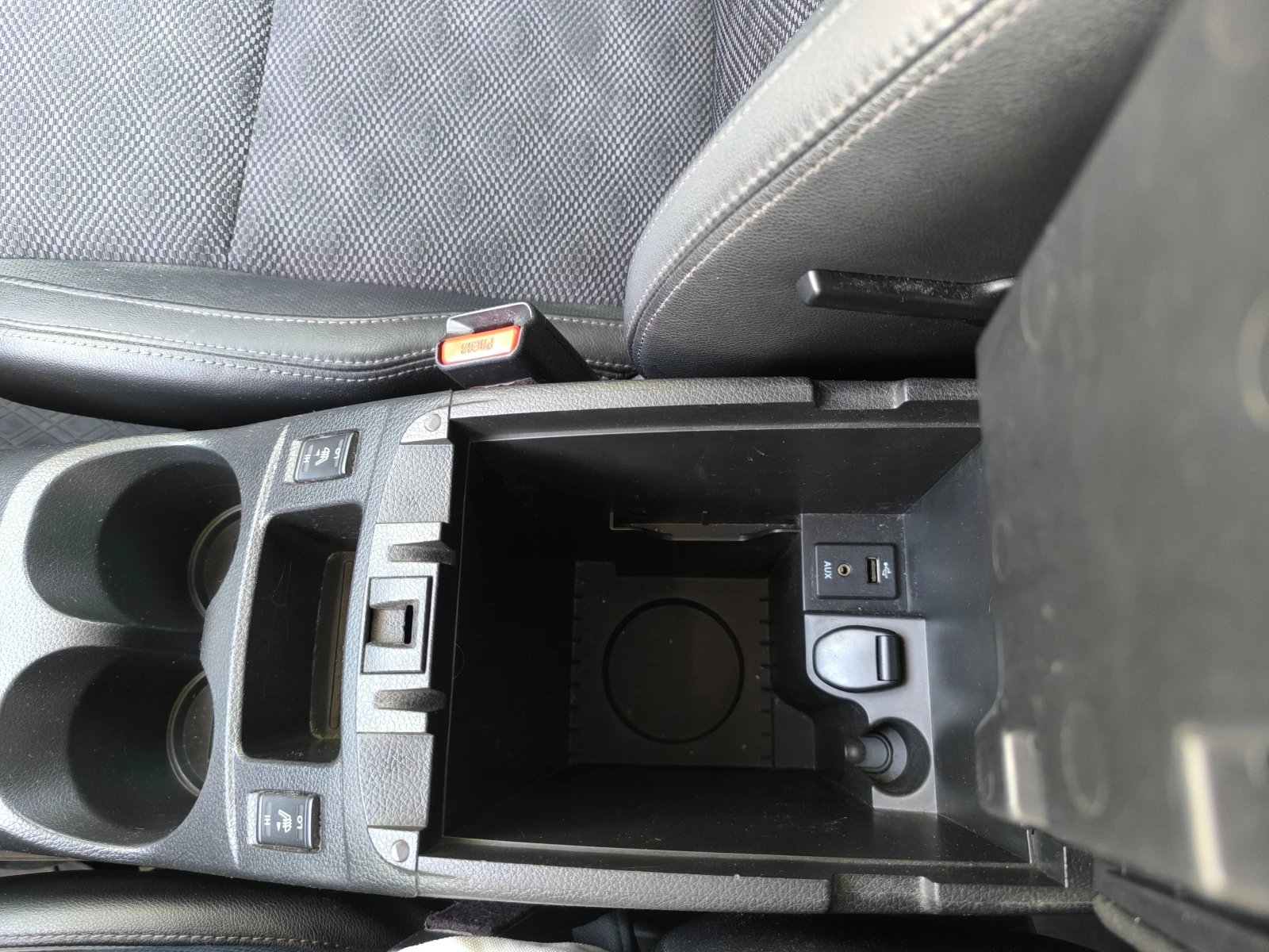 Nissan Qashqai 1.6 dCi TEKNA 4x4 | Mobile.bg � ����������� 10