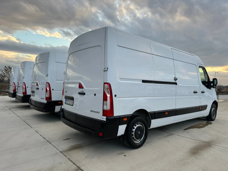 Renault Master 3-броя-L3H2-130кс, снимка 2 - Бусове и автобуси - 47930706