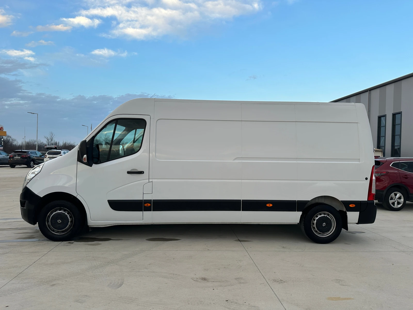 Renault Master 5-броя-L3H2-130кс - изображение 7