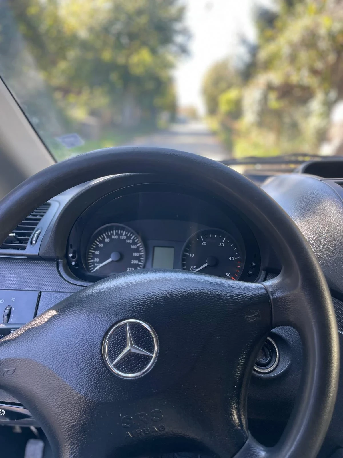 Mercedes-Benz Vito  - изображение 2