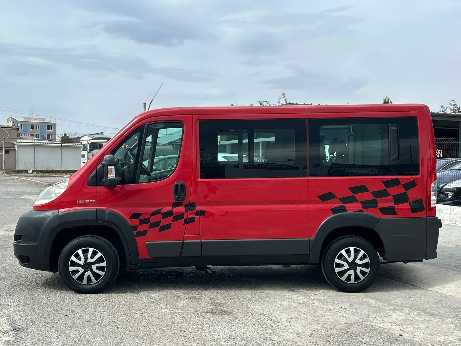 Peugeot Boxer 2.2HDI 120ps Пътнически ТОП, снимка 3 - Бусове и автобуси - 53925786