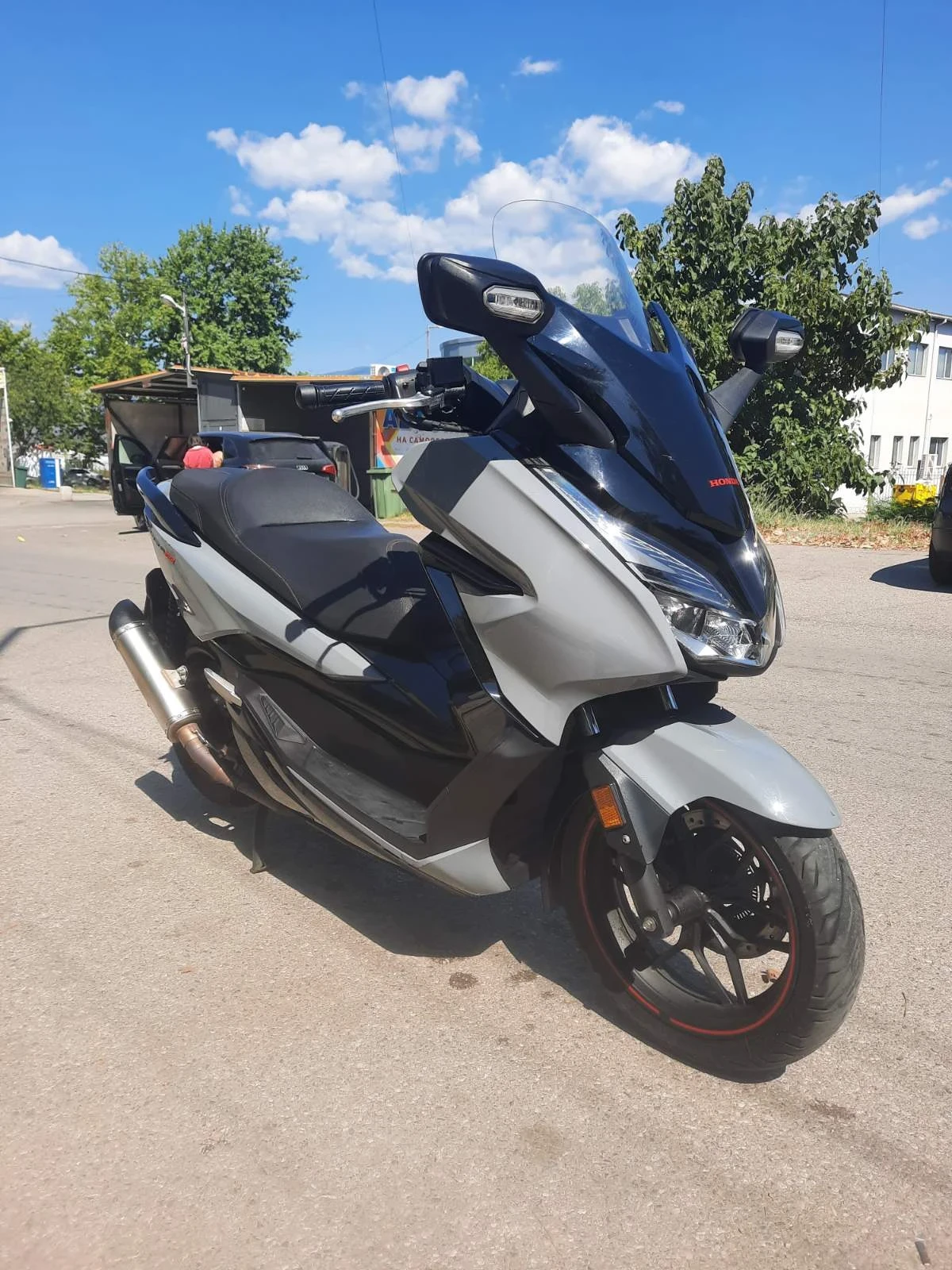 Honda Forza 300 Sport TCS ABS - изображение 4