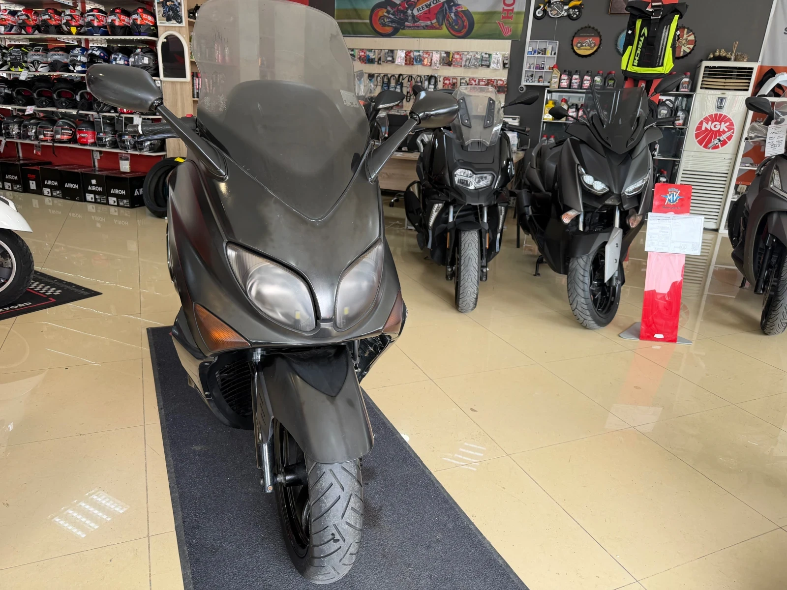 Yamaha T-max 500