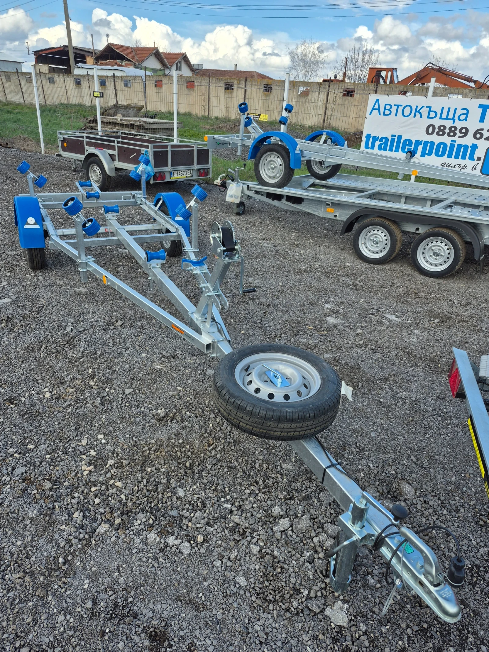 За автомобил Neptun Нови N7-NAVY, снимка 3 - Ремаркета - 54006514