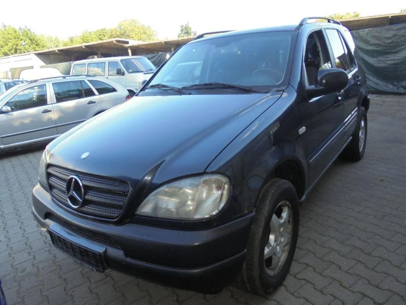 Окачване за Mercedes-Benz ML 270, снимка 1 - Части - 49502498