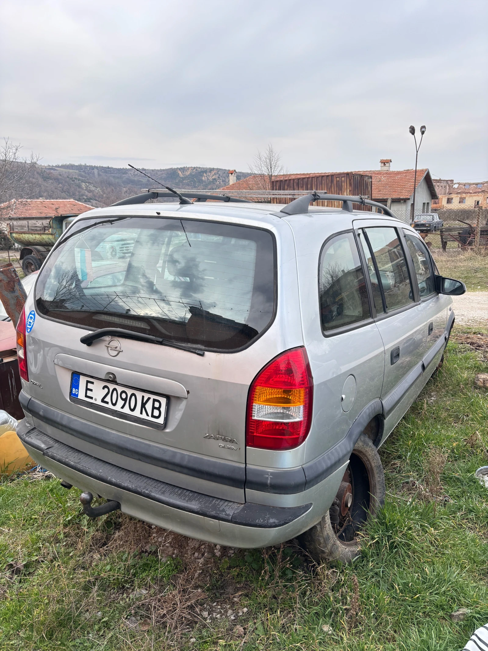 Opel zafira 2.0DTI на части, снимка 4 - Части - 56181671