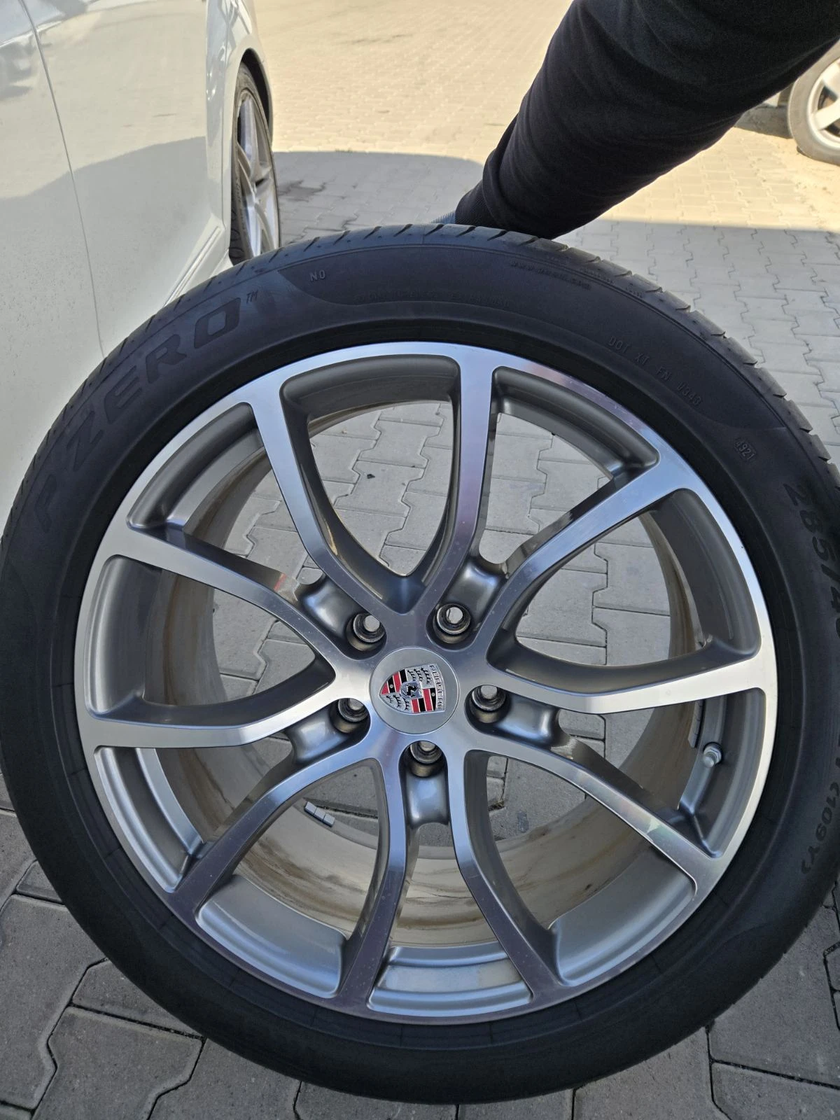    305/35R21  Porsche Cayenne | Mobile.bg   2
