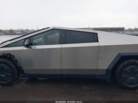 Tesla Cybertruck, снимка 15
