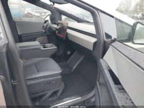 Tesla Cybertruck, снимка 5