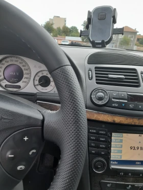 Mercedes-Benz E 320, снимка 12