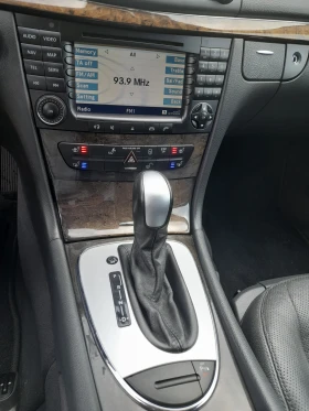 Mercedes-Benz E 320, снимка 4