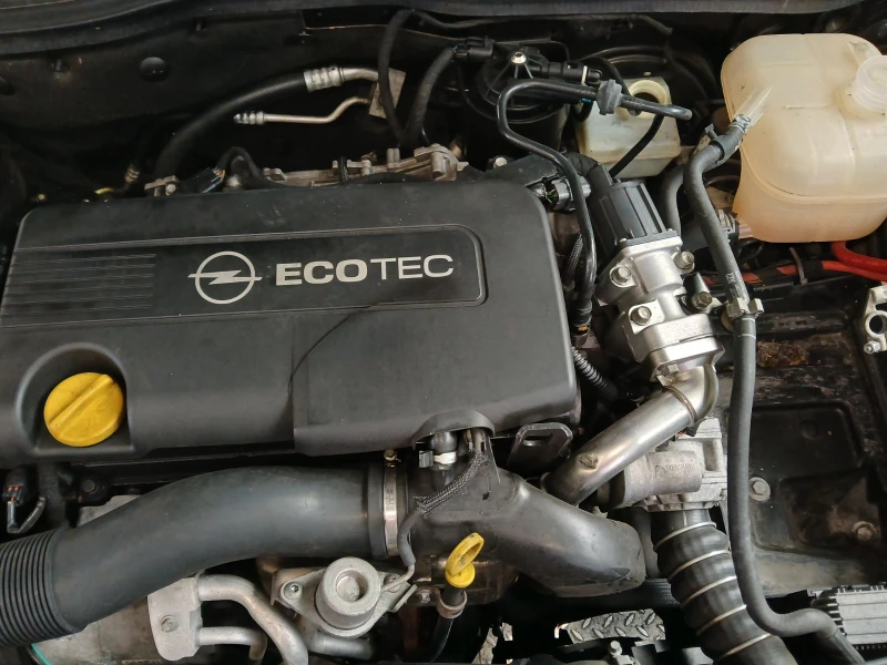 Opel Astra 1.4/1.6бензин/1.7cdti, снимка 11 - Автомобили и джипове - 49999308