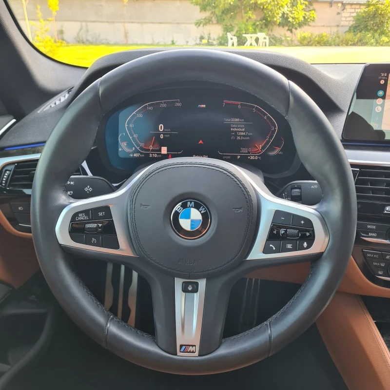 BMW 530 i xDrive/M-Pack/Harman Kardon, снимка 13 - Автомобили и джипове - 42182440