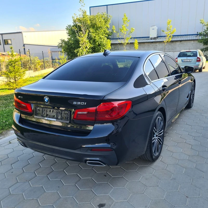 BMW 530 i xDrive/M-Pack/Harman Kardon, снимка 4 - Автомобили и джипове - 42182440