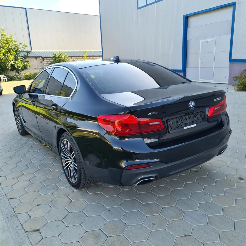 BMW 530 i xDrive/M-Pack/Harman Kardon, снимка 6 - Автомобили и джипове - 42182440