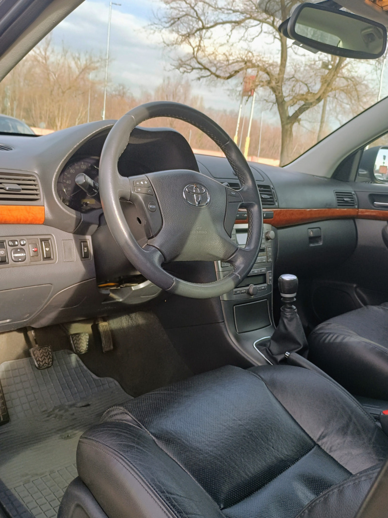 Toyota Avensis D kat, снимка 11 - Автомобили и джипове - 45416982